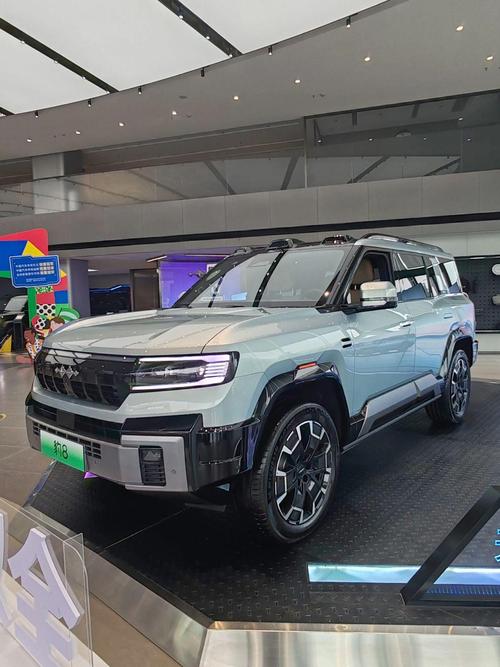 深圳罗湖区蓝驰宏企业管理咨询比亚迪方程豹硬派越野的爆款，英菲尼迪35周年与你共成长